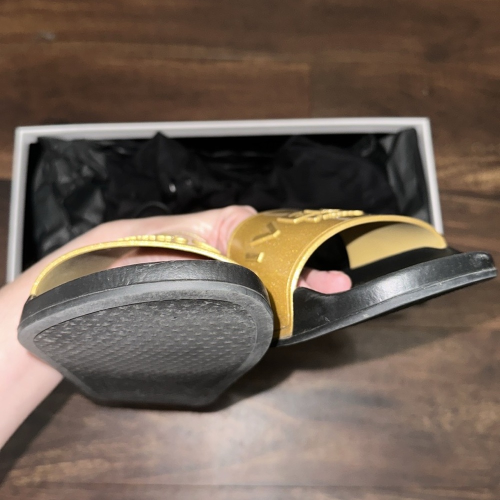 Givenchy Logo-Embossed Pool Slide Sandals In Size… - image 5